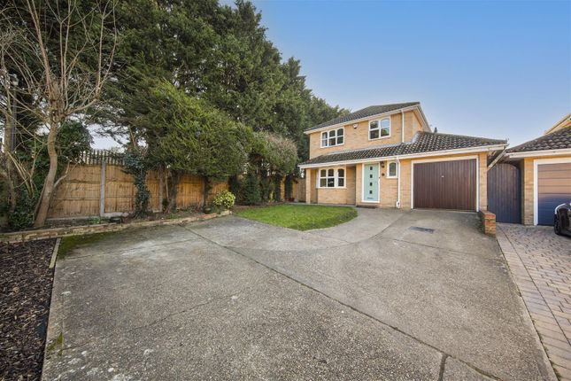 Fielding Drive, Larkfield ME20 3 bed detached house for sale