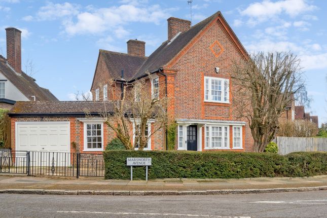 Marsworth Avenue, Pinner HA5 4 bed detached house for sale