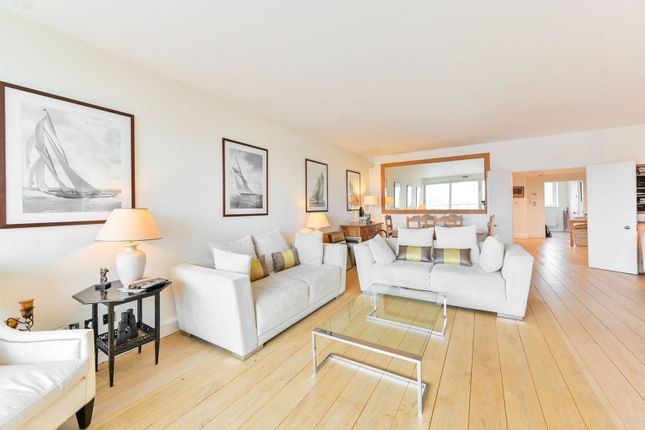 Chelsea Crescent, Chelsea Harbour... 2 bed flat for sale