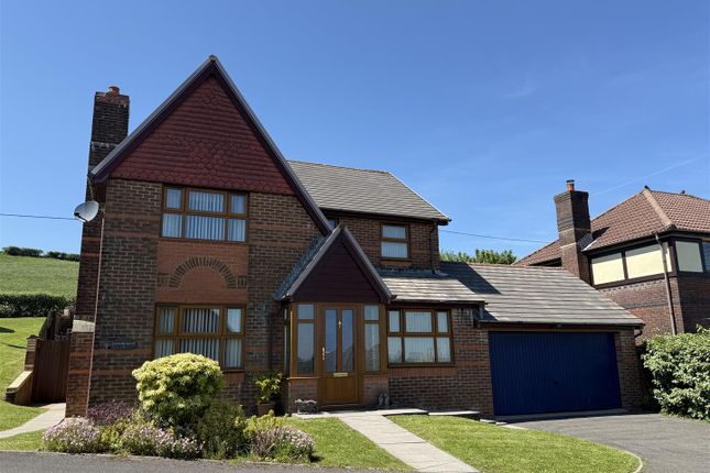 Maes Becca, Llannon, Llanelli 4 bed detached house for sale