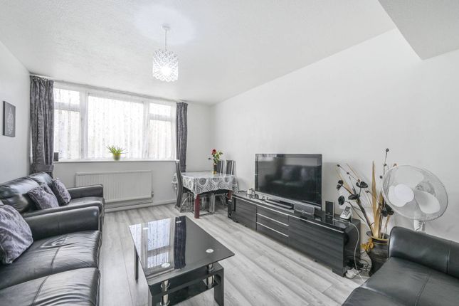 Solander Gardens, Shadwell, London, E1 3 bed maisonette for sale