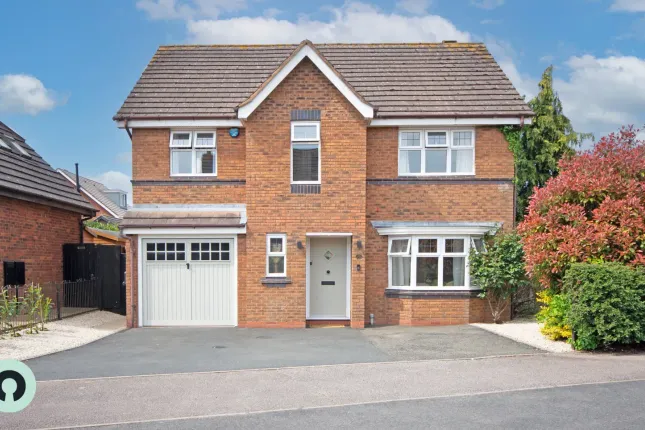 Wyndham Wood Close 5 bed detached house for sale
