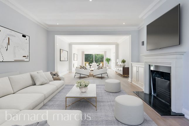 5 bed detached house