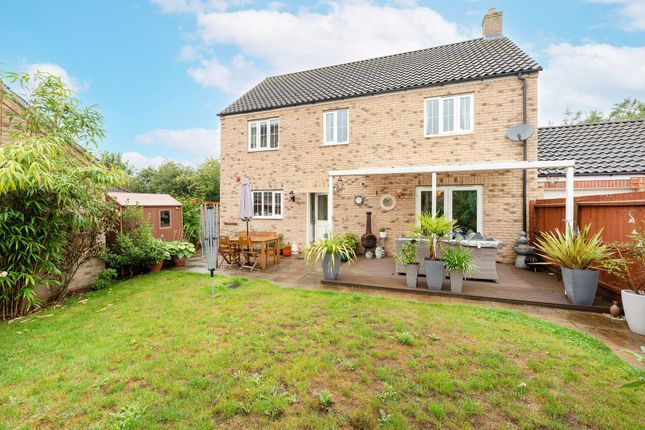 4 bed detached house