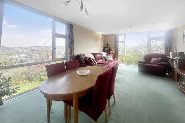 3 bed detached house