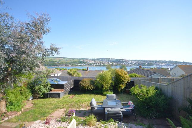 4 bedroom end of terrace house for sale
