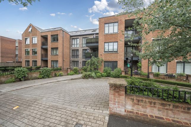 2 bed flat