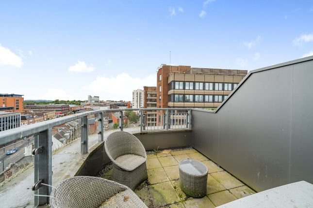 High Street, Bromley, BR1 2 bed property for sale