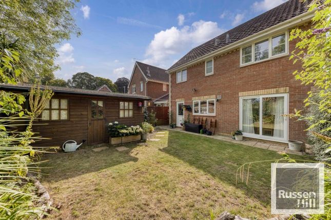 4 bed detached house