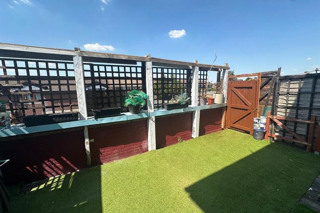 3 bed flat