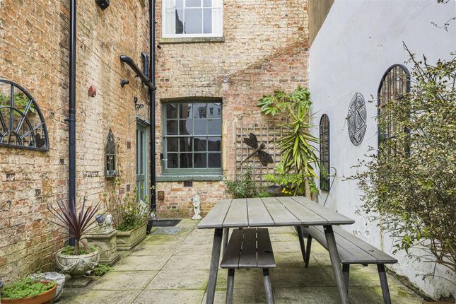 Lansdown Terrace Lane, Cheltenham 2 bed apartment for sale