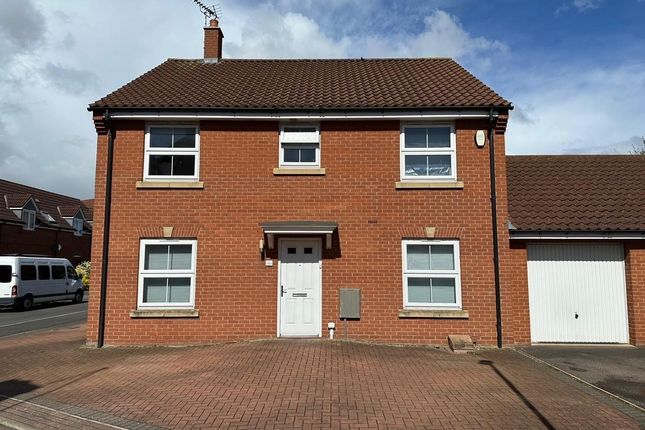 Thistle Close, Peterborough PE7 4 bed detached house for sale