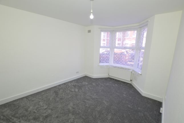 2 bed flat
