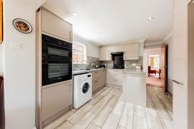 Preston Avenue, Faversham, ME13 2 bed detached bungalow for sale