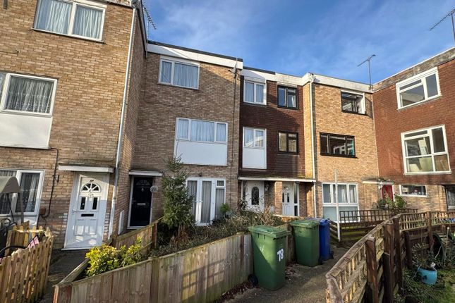 2 bedroom maisonette for sale