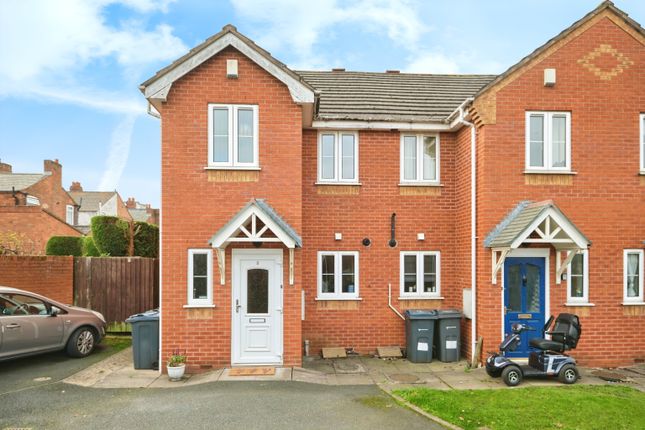 2 bedroom semi-detached house for sale