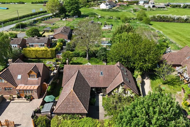 Chearsley, Buckinghamshire 6 bed detached house for sale