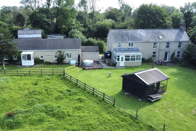 Pennant 7 bed property with land for sale