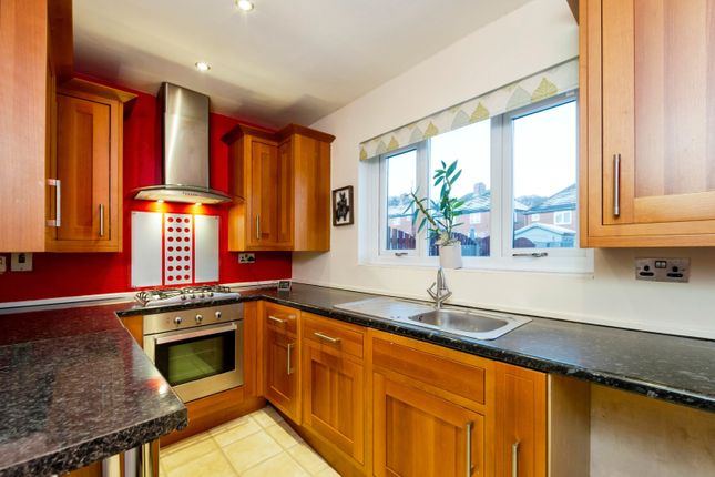 2 bedroom semi-detached house for sale