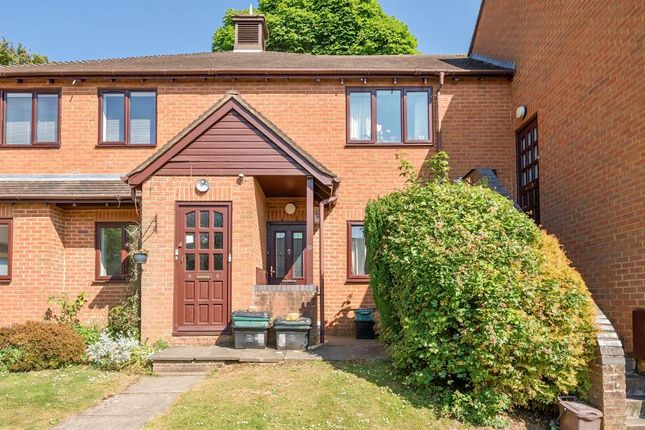 2 bed maisonette