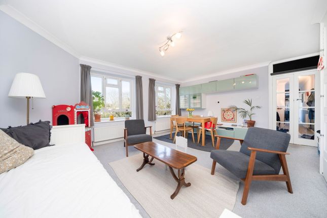 Mapesbury Road, London, NW2 4JA 2 bed apartment for sale