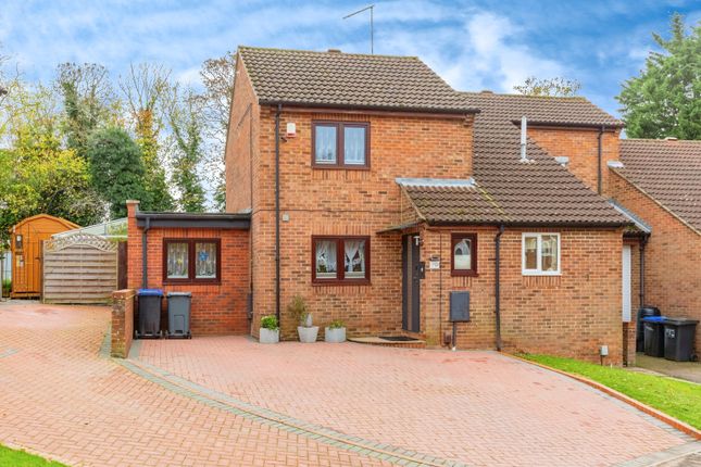 3 bed end terrace house