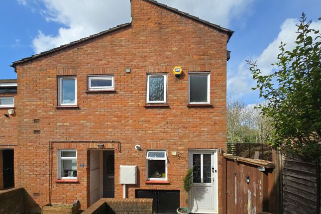 1 bedroom maisonette for sale