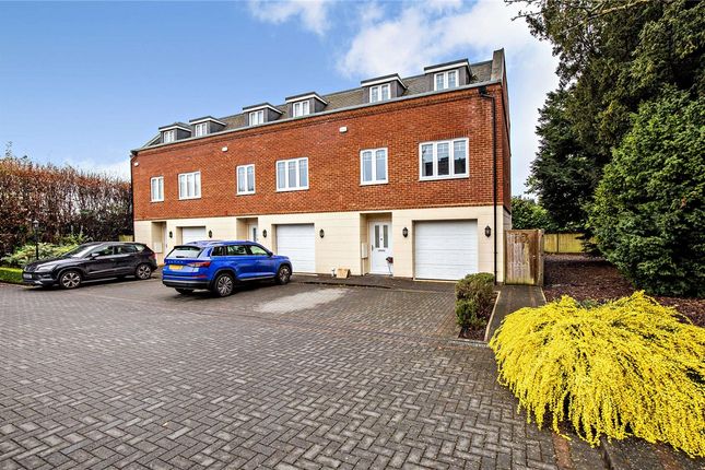 5 bedroom end of terrace house for sale