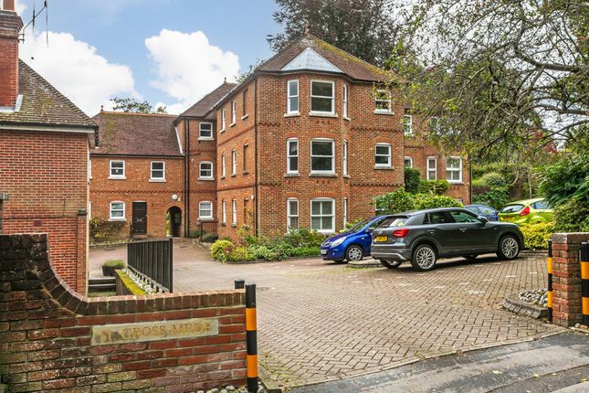 Mead Road, St. Cross, Winchester, SO23 2 bed flat for sale