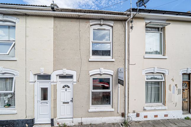 Havant Road, Hampshire PO2 2 bed terraced house for sale