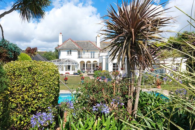 7 bed detached house