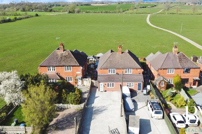 4 bed semi-detached house