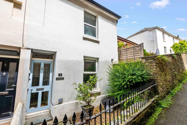 2 bedroom cottage for sale