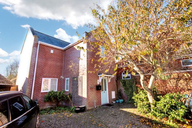 2 bed detached house