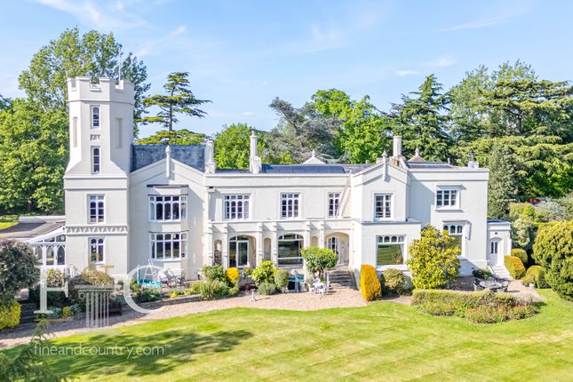 6 bedroom terraced house for sale