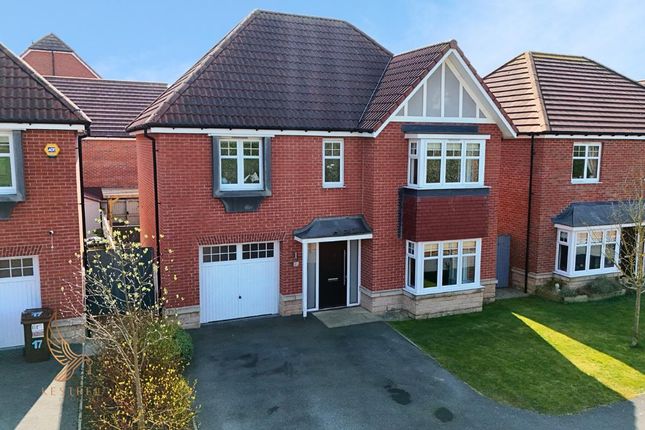 Tower Close, Pontefract WF8 4 bed detached house for sale