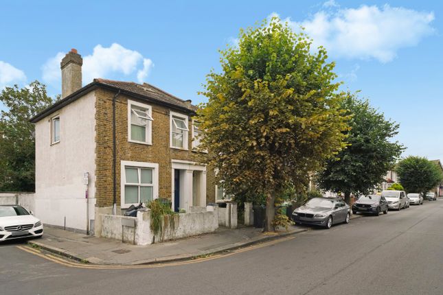 3 bed semi-detached house