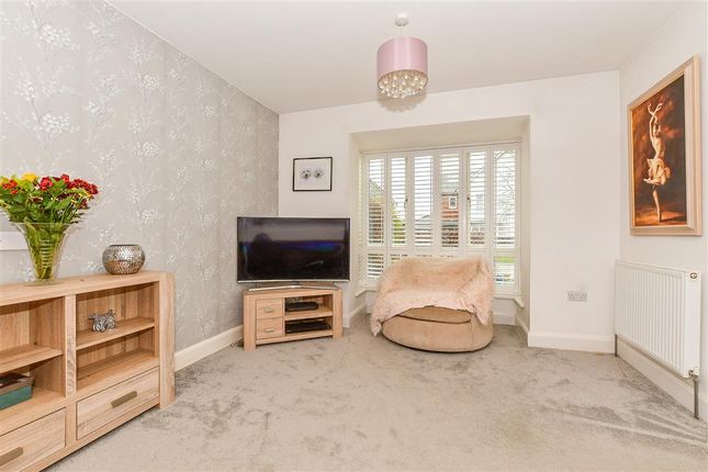 3 bed semi-detached house