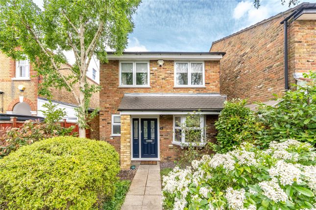 4 bed detached house