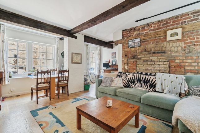 Old Bull Yard, Cambridgeshire PE19 2 bed terraced house for sale