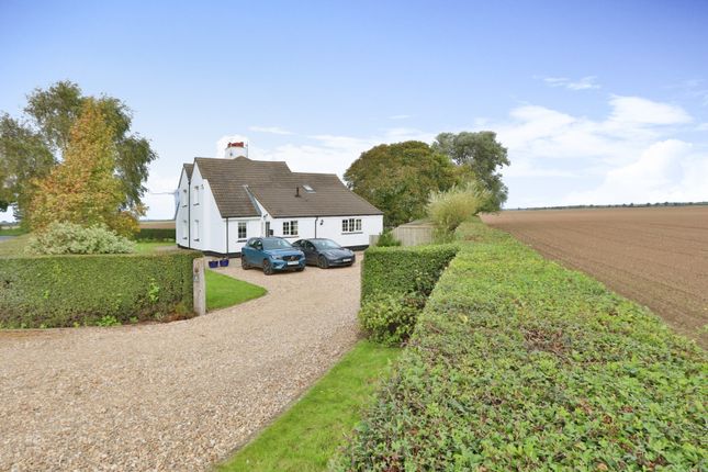 East Bank Road, Sunk Island, Hull... 4 bed detached house for sale