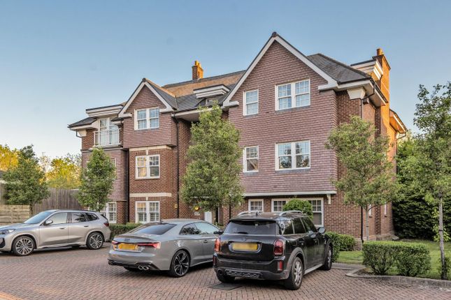 Rosebery Place, Mill Hill 2 bed flat for sale
