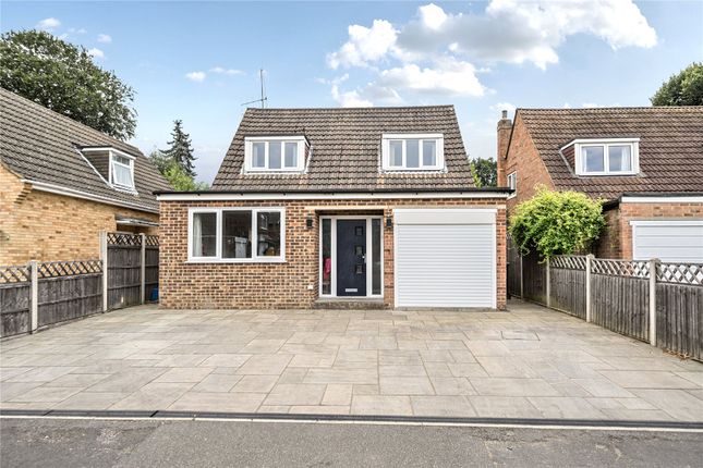 Woodlands Park, Surrey KT15 4 bed detached house for sale
