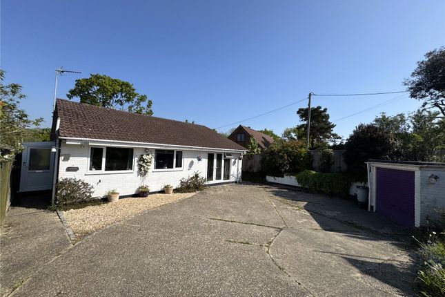 Ashley Lane, New Milton, Hampshire, BH25 2 bed bungalow for sale