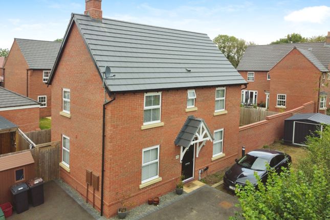 3 bed detached house