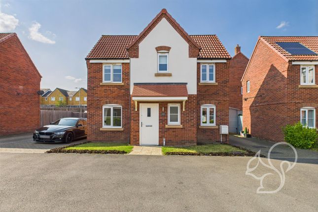Mulberry Gardens, Great Cornard 3 bed detached house for sale