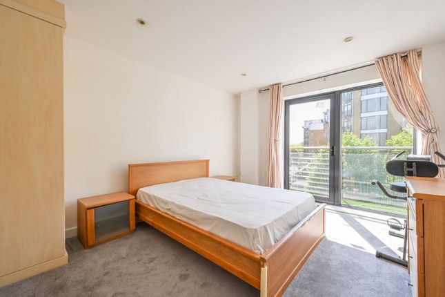 East Smithfield, E1W, Tower Hamlets... 2 bed flat for sale