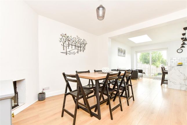 4 bed end terrace house