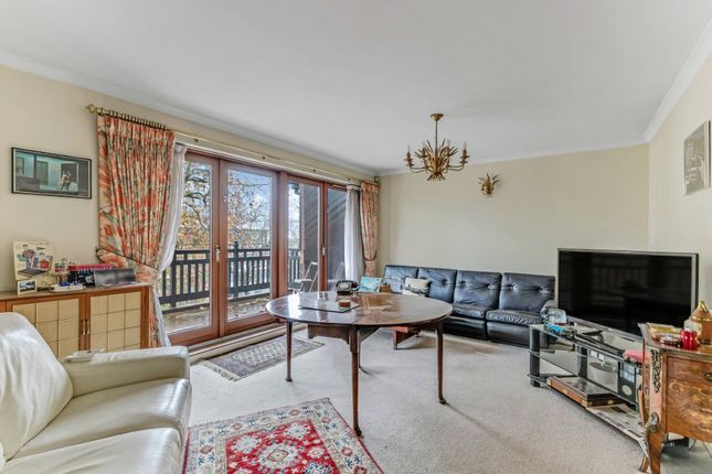 Shepherds Hill, Highgate 3 bed apartment for sale