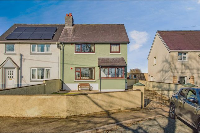 3 bed semi-detached house